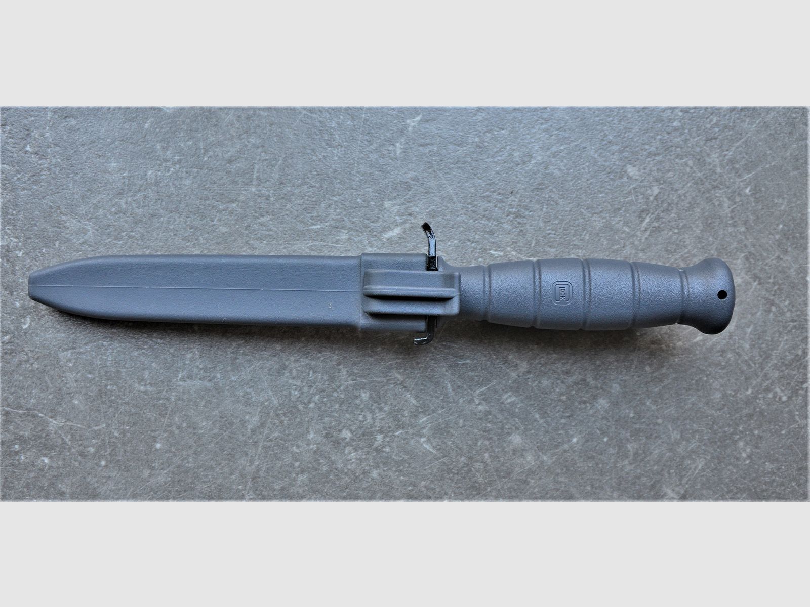 Glock field knife FM 81 gray – Military multipurpose knife