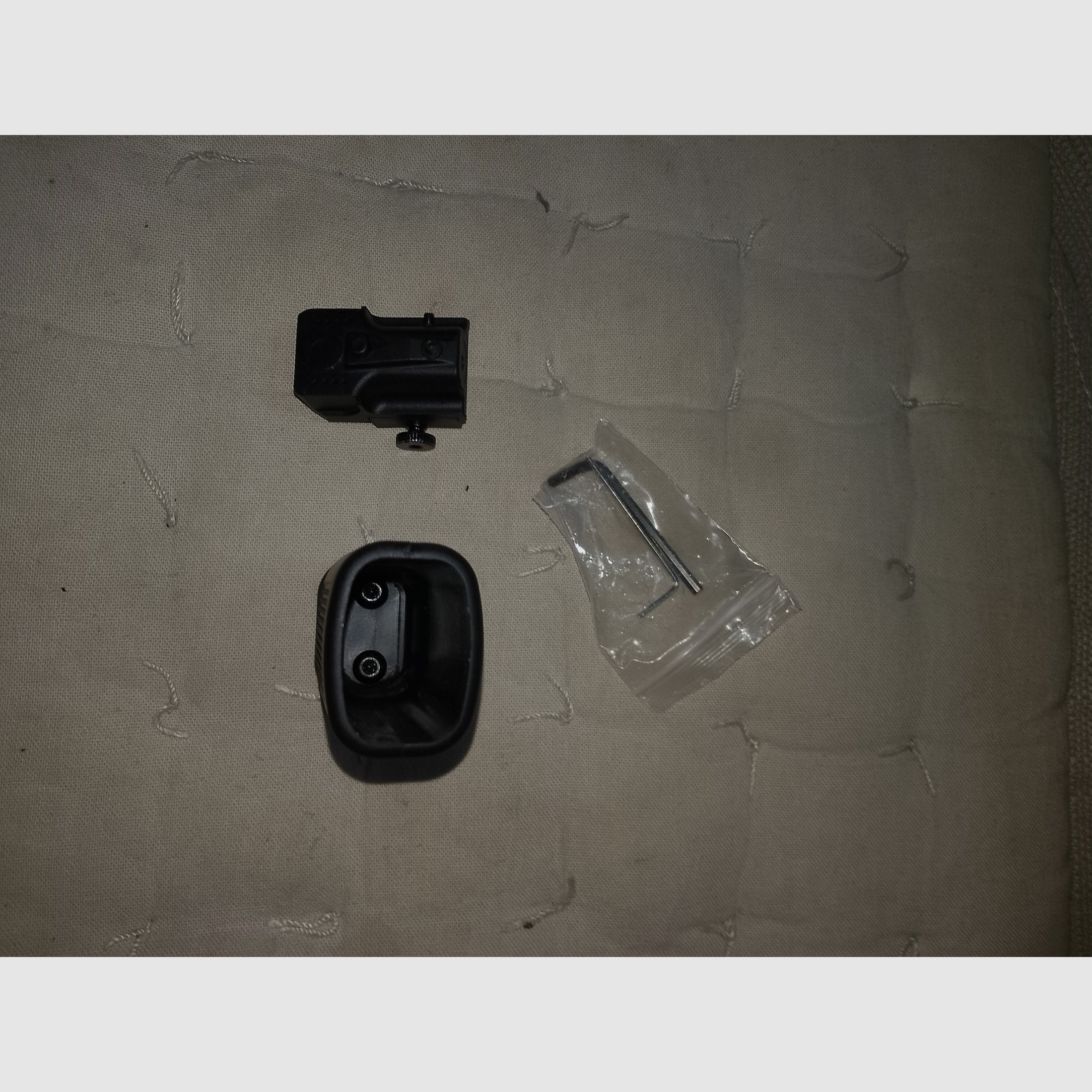 Laser en voorgrip grip zwart grip universele Airsoft Softair Paintball wapen geweer roodpunt Picatinny