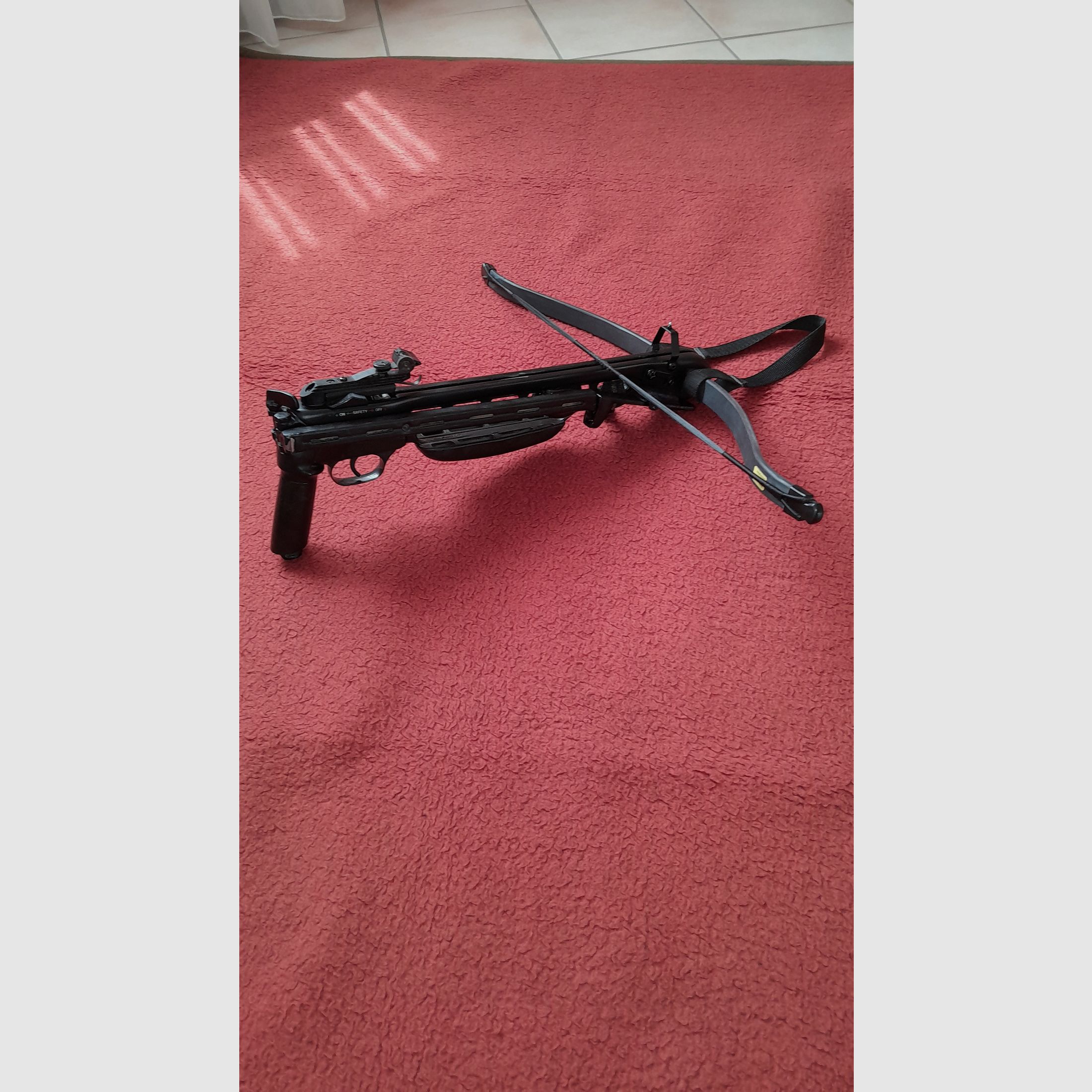 Barnett Panzer II Armbrust, mit DIY-Klappschaft, und 9 Alupfeilen
