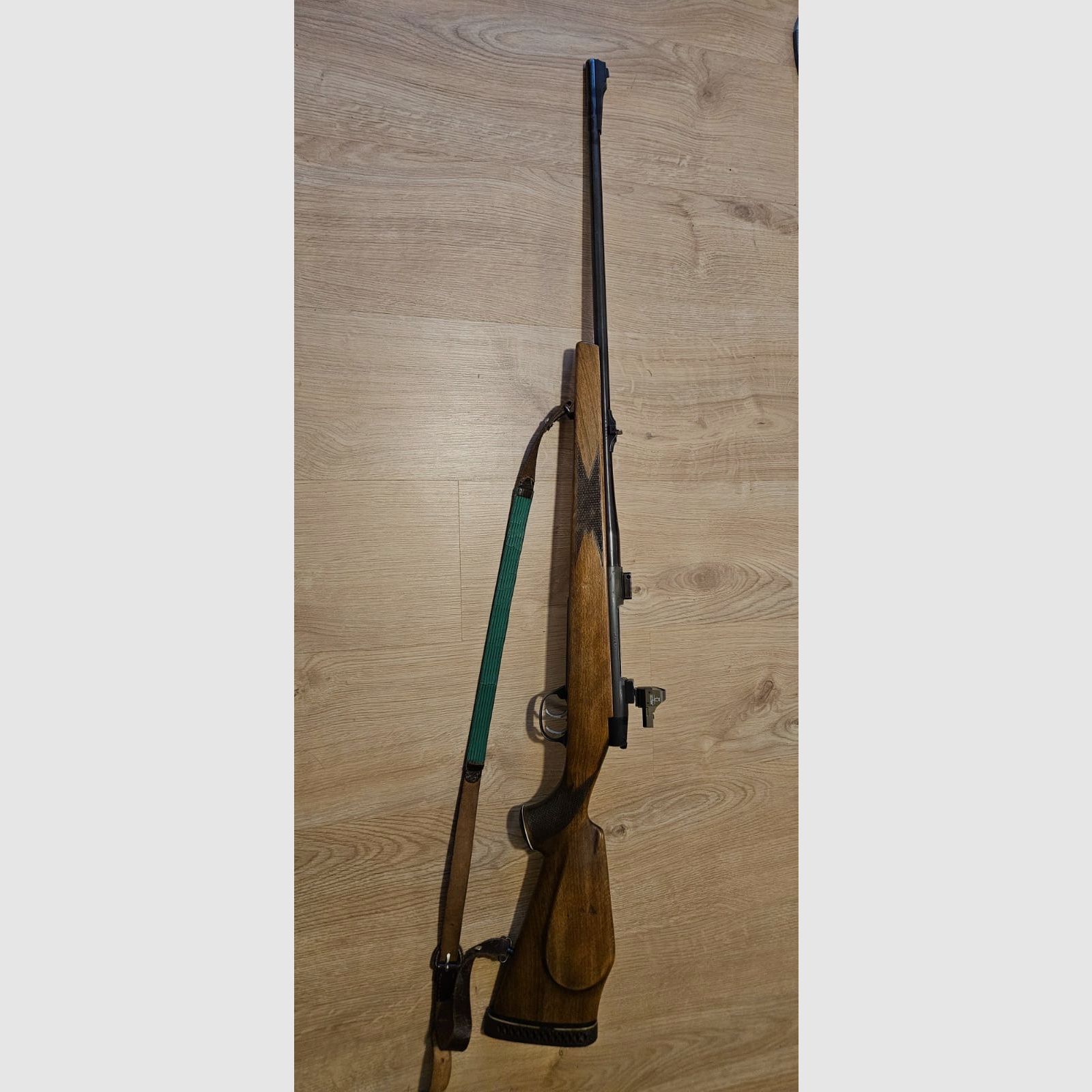Akah Voere 8x68S mit Docter Sight 2 plus neu