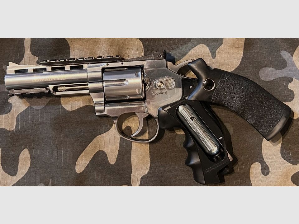 Top Smith & Wesson Clon Legends S40 neuwertig
