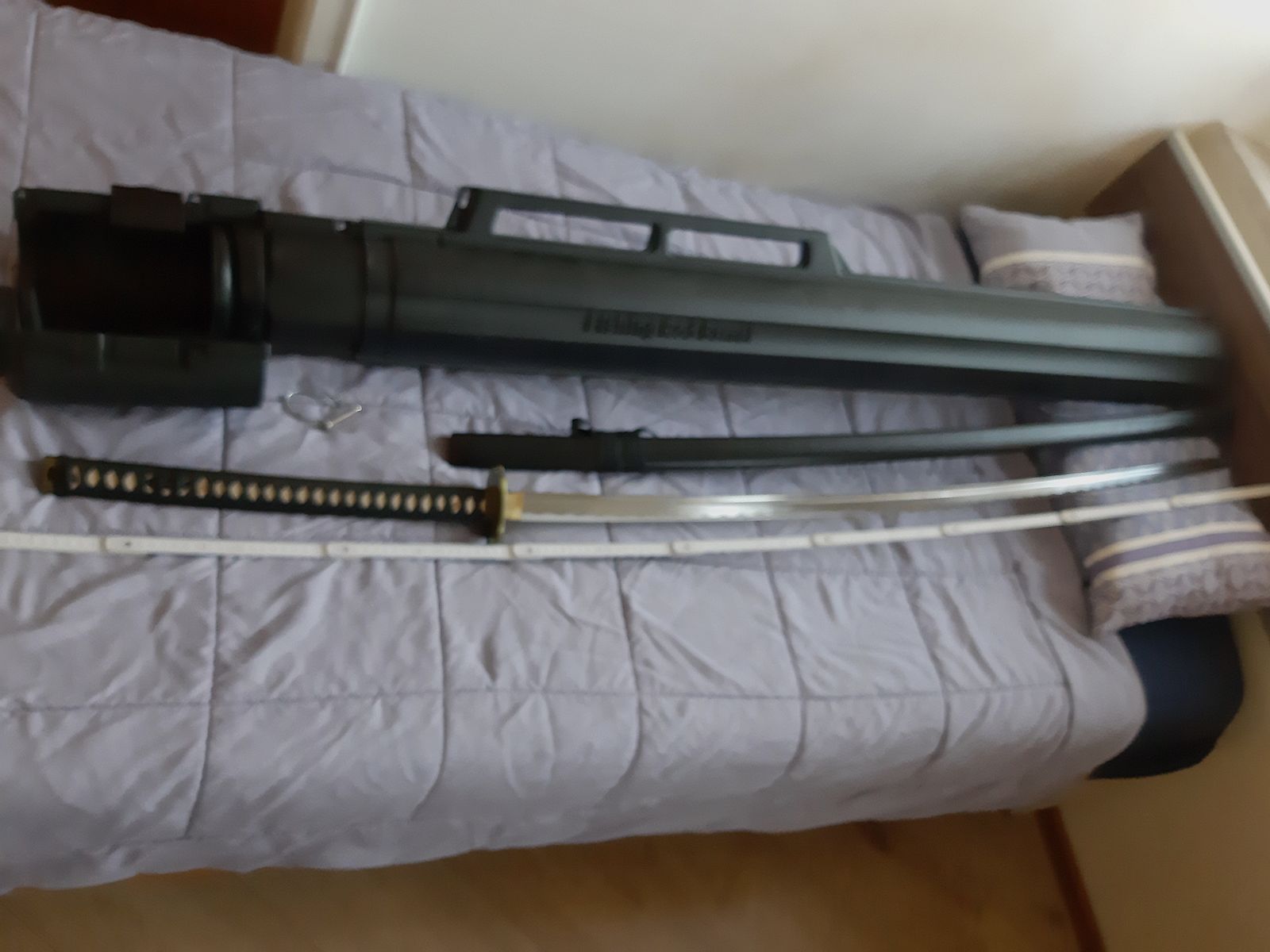  1 NODACHI / ODACHI  Épée Samurai NEU  + 1 Étui de transport rigide ,                 S COMBINAISON SPÉCIALE TOP