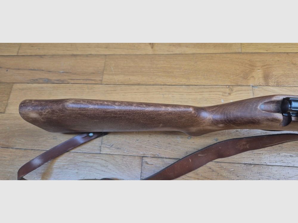 Albrecht Kind Büchse (und nicht King, wie oft gehört oder gelesen!) – Einzellader 22 Lr – Entspricht unseren „La Française“ – Ultra leichte Einsteigerwaffe für Spaß auf dem Stand oder im Garten – Sehr schönes Holz trotz fehlender Wachsschicht/Ölung – 11mm Schiene und Gewinde-Lauf mit Schutzring – Verstellbarer Abzug – TBE+, Bild 22 von 28