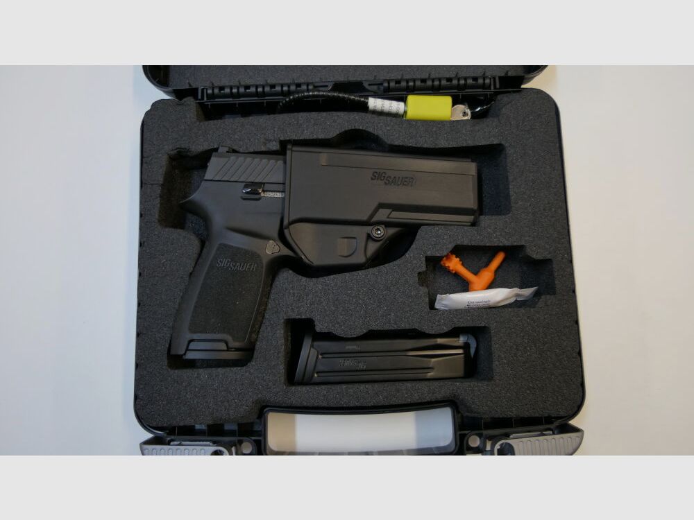 SIG SAUER Pistole SIG Sauer P320F im Kaliber 9mm Para (9x19) Inkl.Zubehör