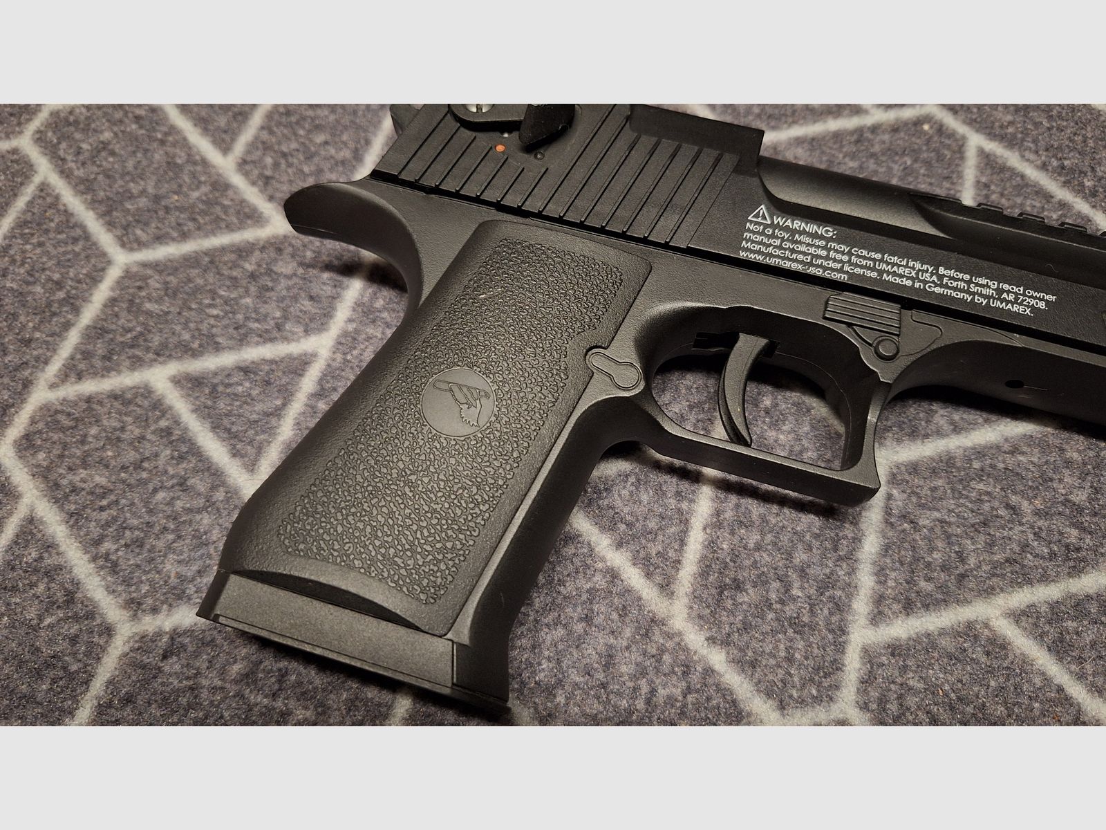 UMAREX Desert Eagle Magnum Research, Inc. - “Blow Back” - Diabolo