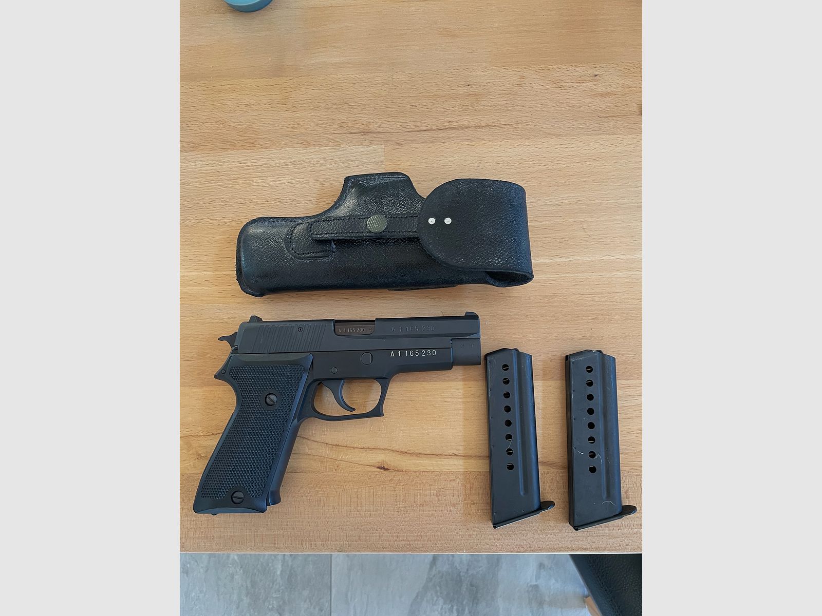 SIG  P220 (Pist 75) - Neuwertig aus Zeughausbestand