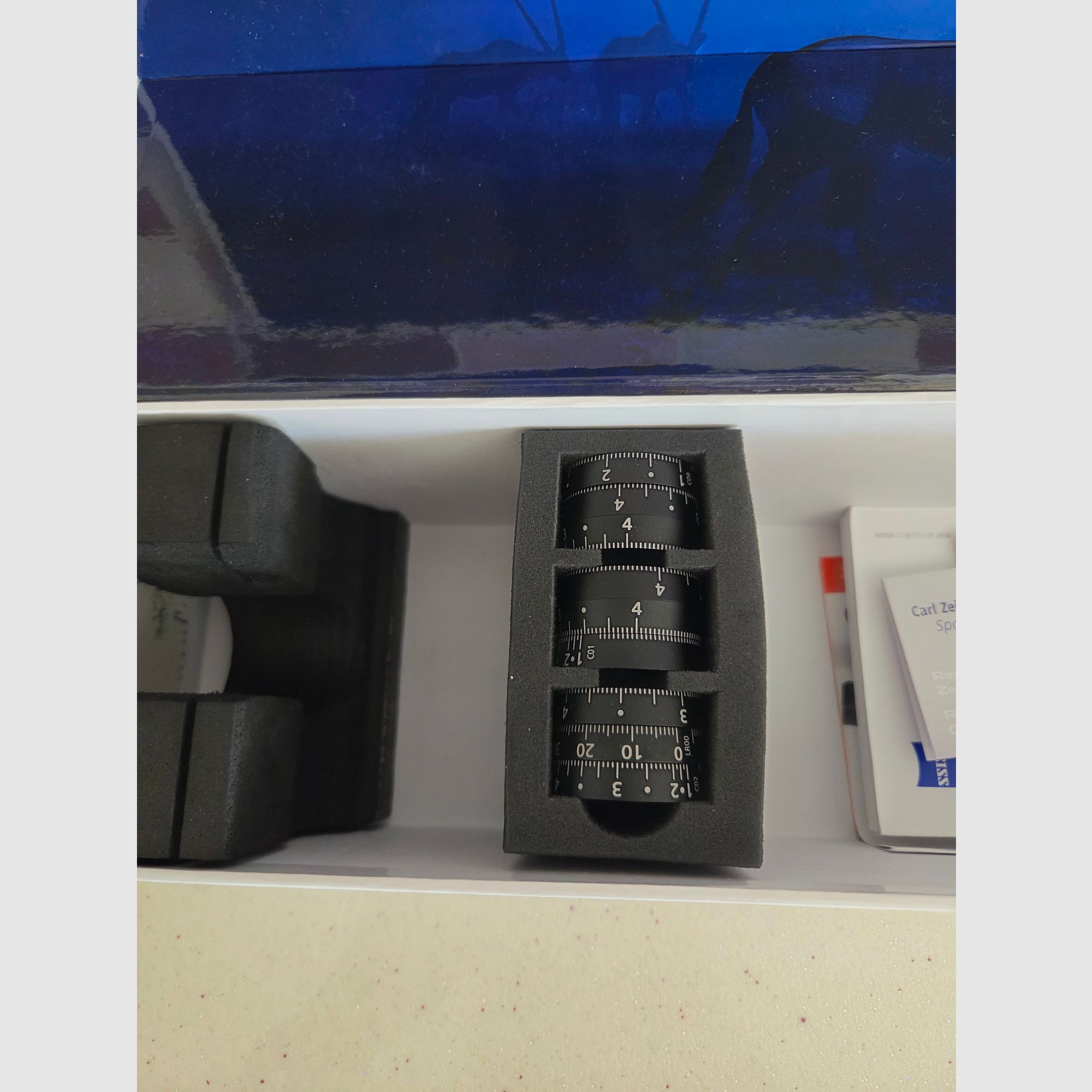 Zeiss 4.8.35 ×60victory v8