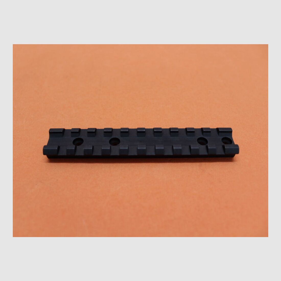 Benelli Benelli Geweers: Picatinny profiel montage rail Alu Zwart BL=113mm M1/M2/M3/SBE/ SuperNova enz., afbeelding 1 van 2
