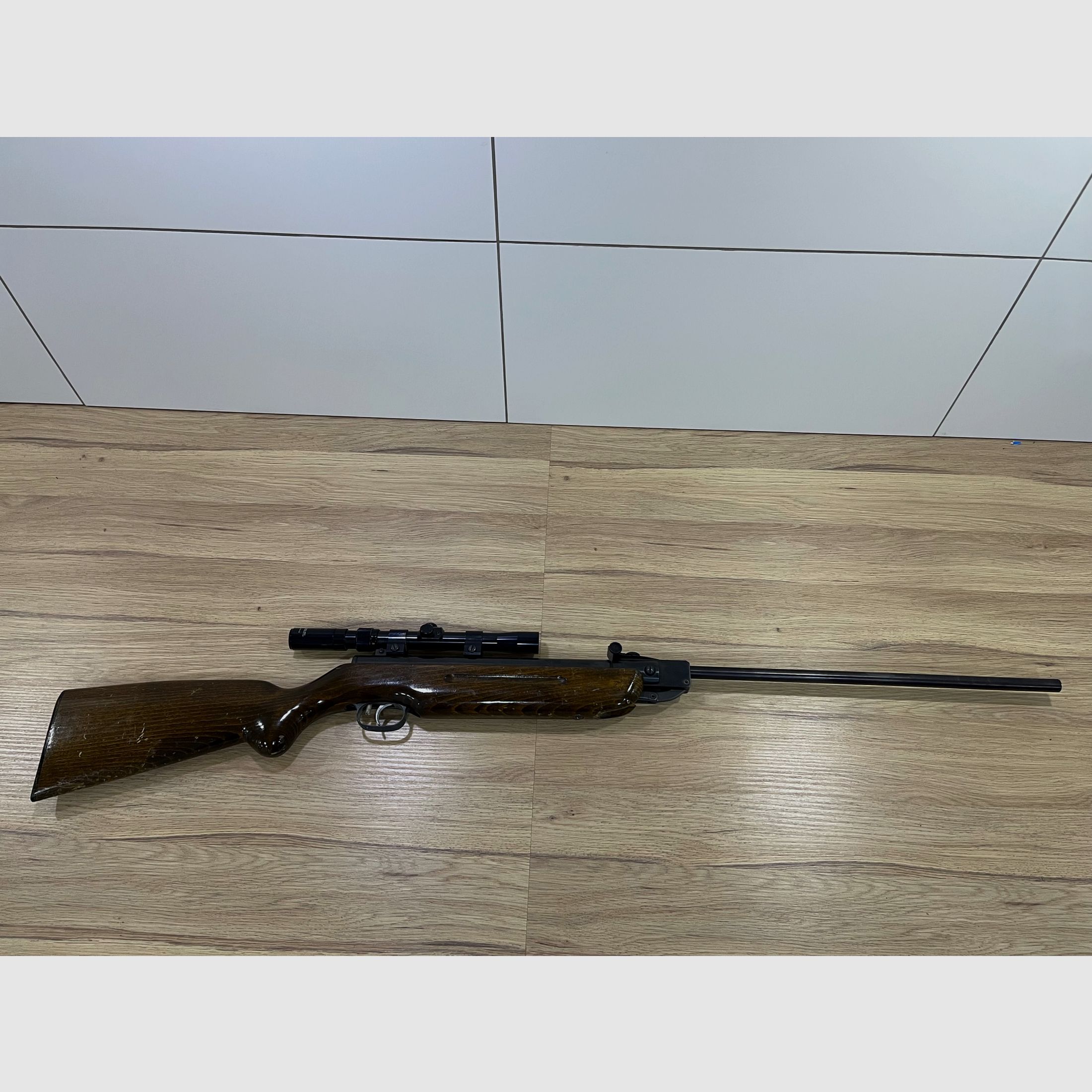 Carabine à air comprimé HW35, image 2 sur 6