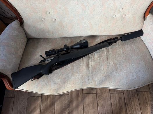 Sauer 202 Forest XT, 8x57 IS, incl. scope e suppressore