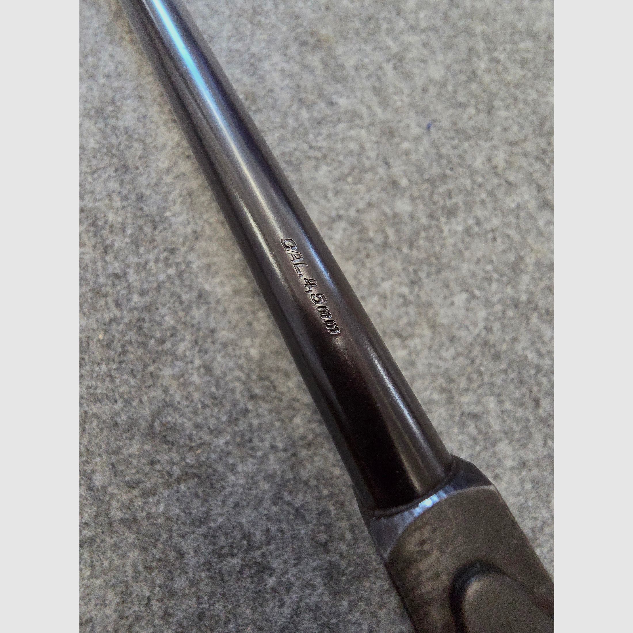 Rzadko z bezpiecznikiem i w dobrym stanie Haenel Mod. 300 kal. 4,5mm Diabolo Knicker