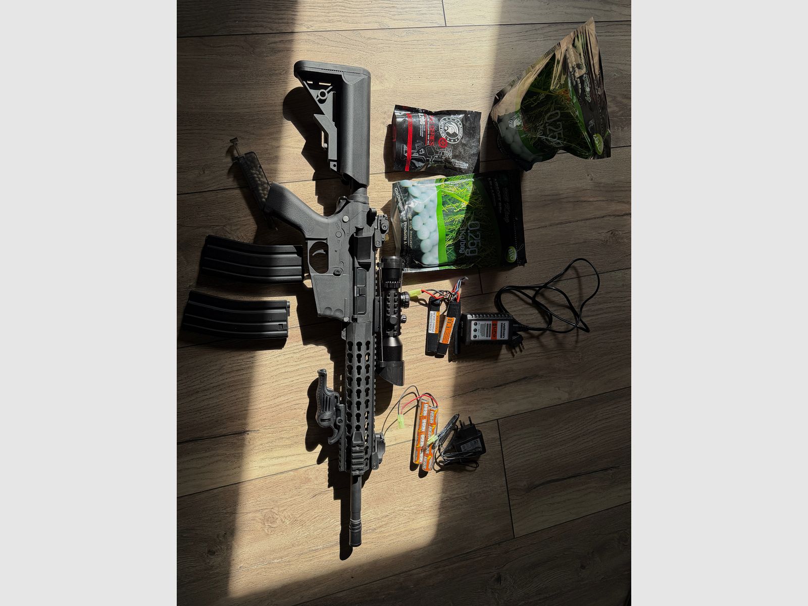 Airsoft M4 Lancer Tactical 