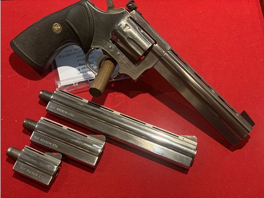 Dan Wesson Revolver .357 Mag mit 4 Läufen