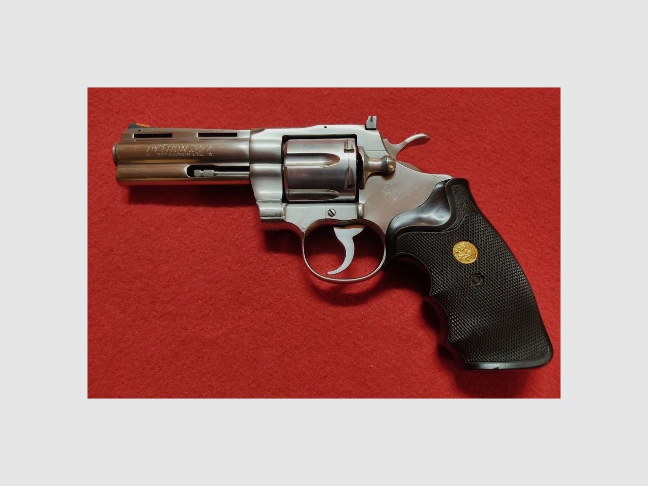 Revolver Colt Pyton cal.357 Magnum, immagine 2 di 2