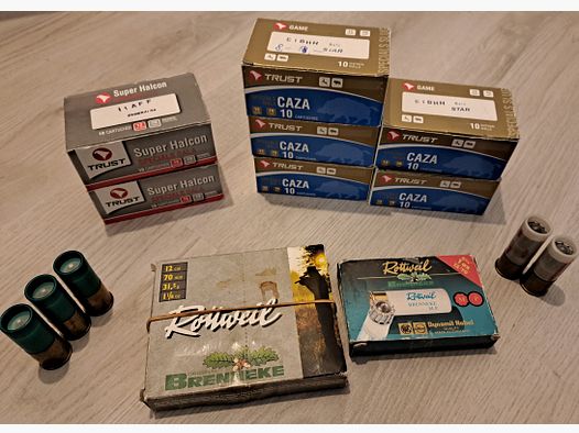 450 disparos de diferentes cartuchos de caza y proyectiles de escopeta munición calibre 12/70 lote