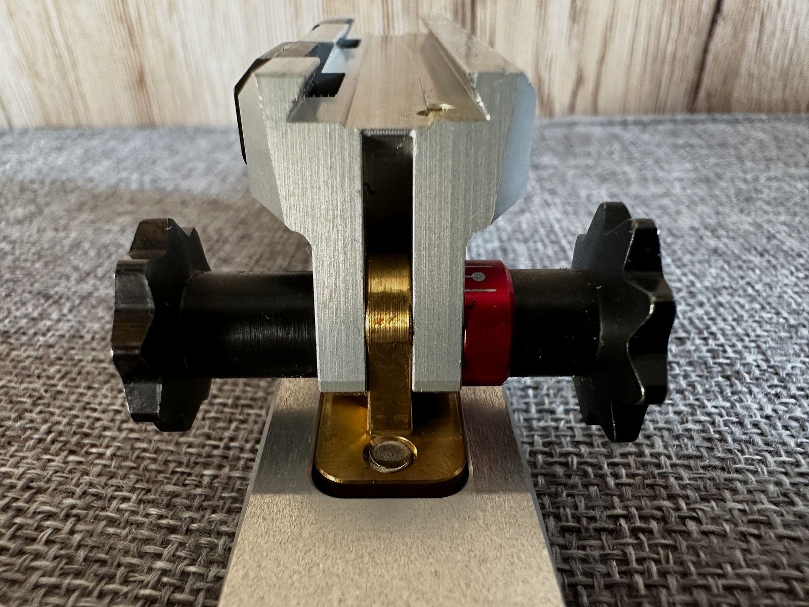 Micro Mount by Centra Montage Montageerhöhung 50m 100m Prismaschine