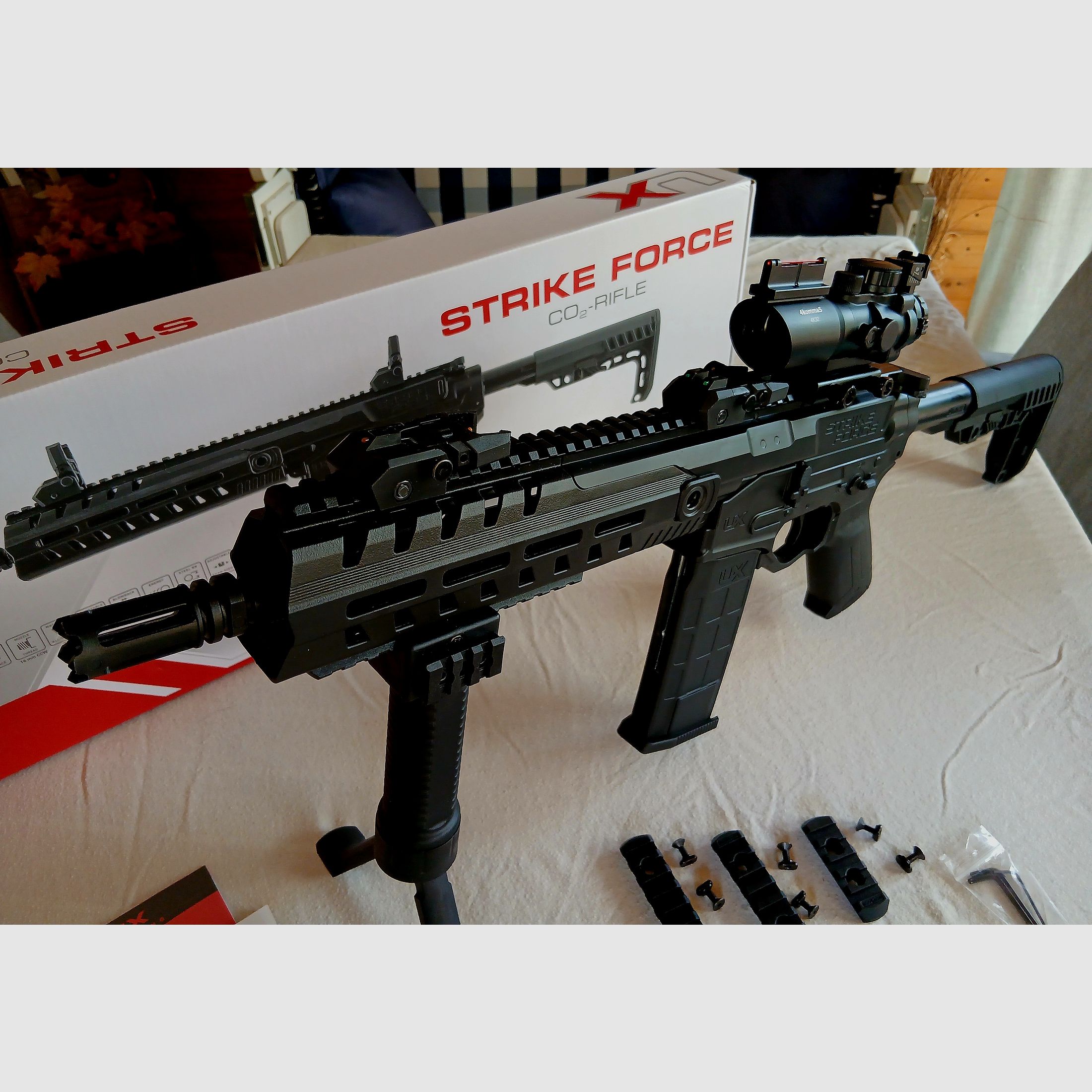 Strike Force Umarex Co2, 4,5BB, Blowback, + accessoires