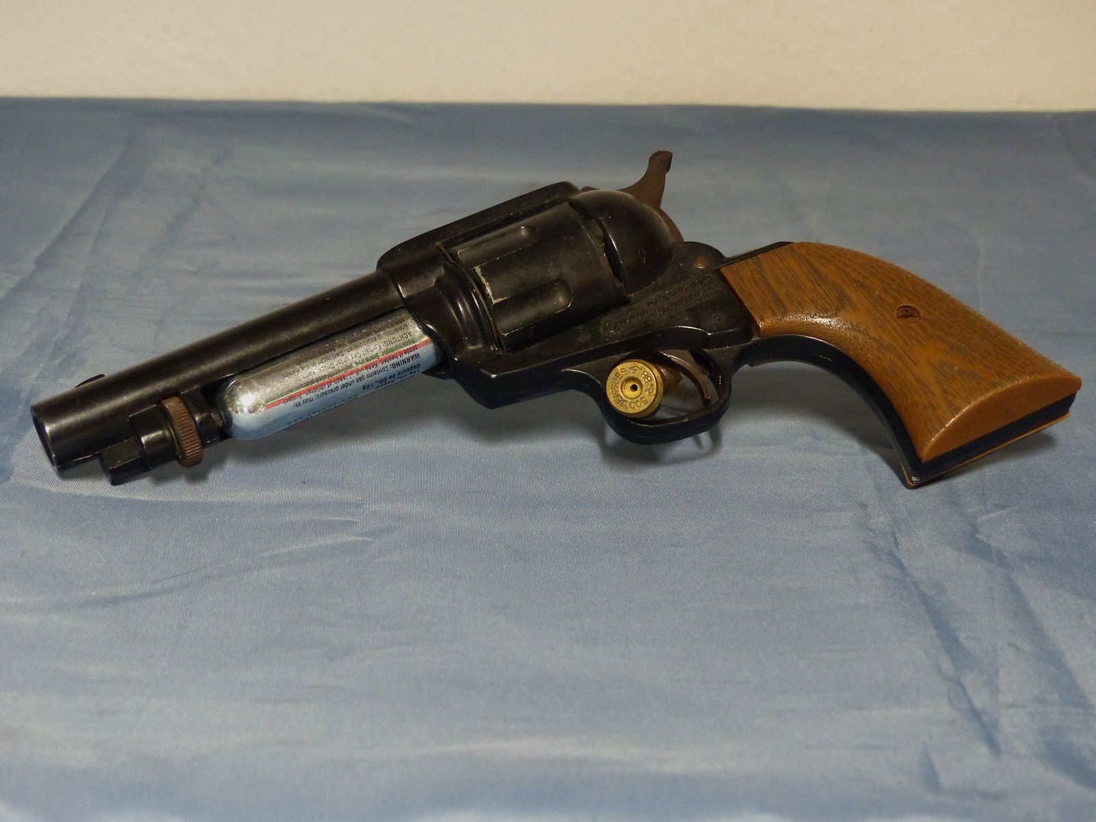 Revolver Crossman Peace Maker Mod. 44 Single Action Cal. 22 CO2 um 1975 vintage