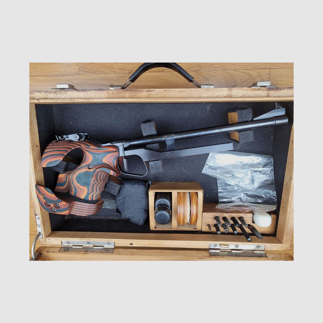 Legendarisch pistool TOZ 35 M – Gemaakt in de USSR – Enkelvoudig 22LR – 50 meter kampioen – Originele koffer – Zeer goede staat, afbeelding 1 van 28