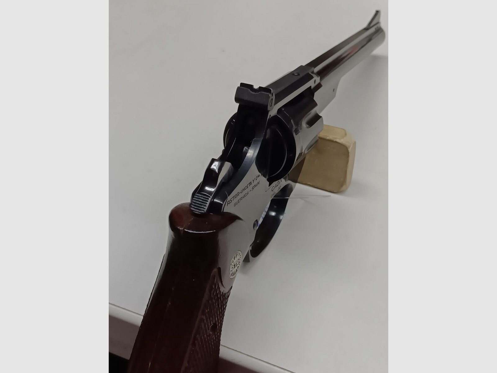 Astra Unceta - Guernica Spain Cadix