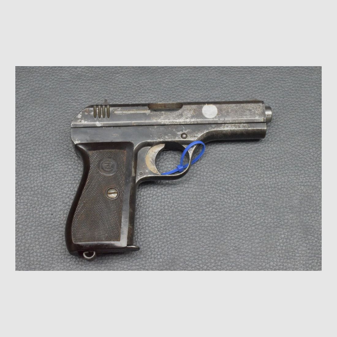 Bohemijskie Zakłady Zbrojeniowe CZ BRNO P27 WaA76