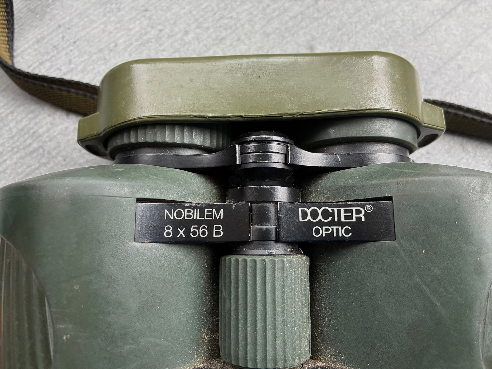 Verrekijker DOCTER Optic Nobilem 8x56 B /GA, dennen groen