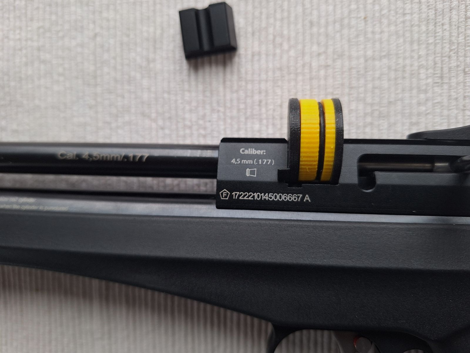 Pistolet Co2 Diana Chaser 4,5 mm Diabolo avec silencieux et chargeur de 8 coups