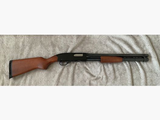 Fucile a ripetizione anteriore Winchester 1300 Defender