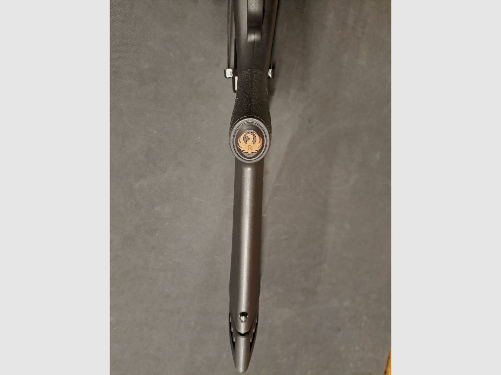 RUGER AMERICAN RIMFIRE CUSTOM Kal. 22lr 56cm Schwarz Zielfernrohr 4-12×50 + Futteral (auf Bestellung), Bild 8 von 10