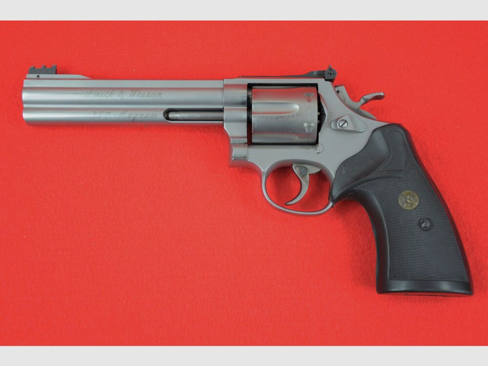 Smith & Wesson 686-4 Target Champion