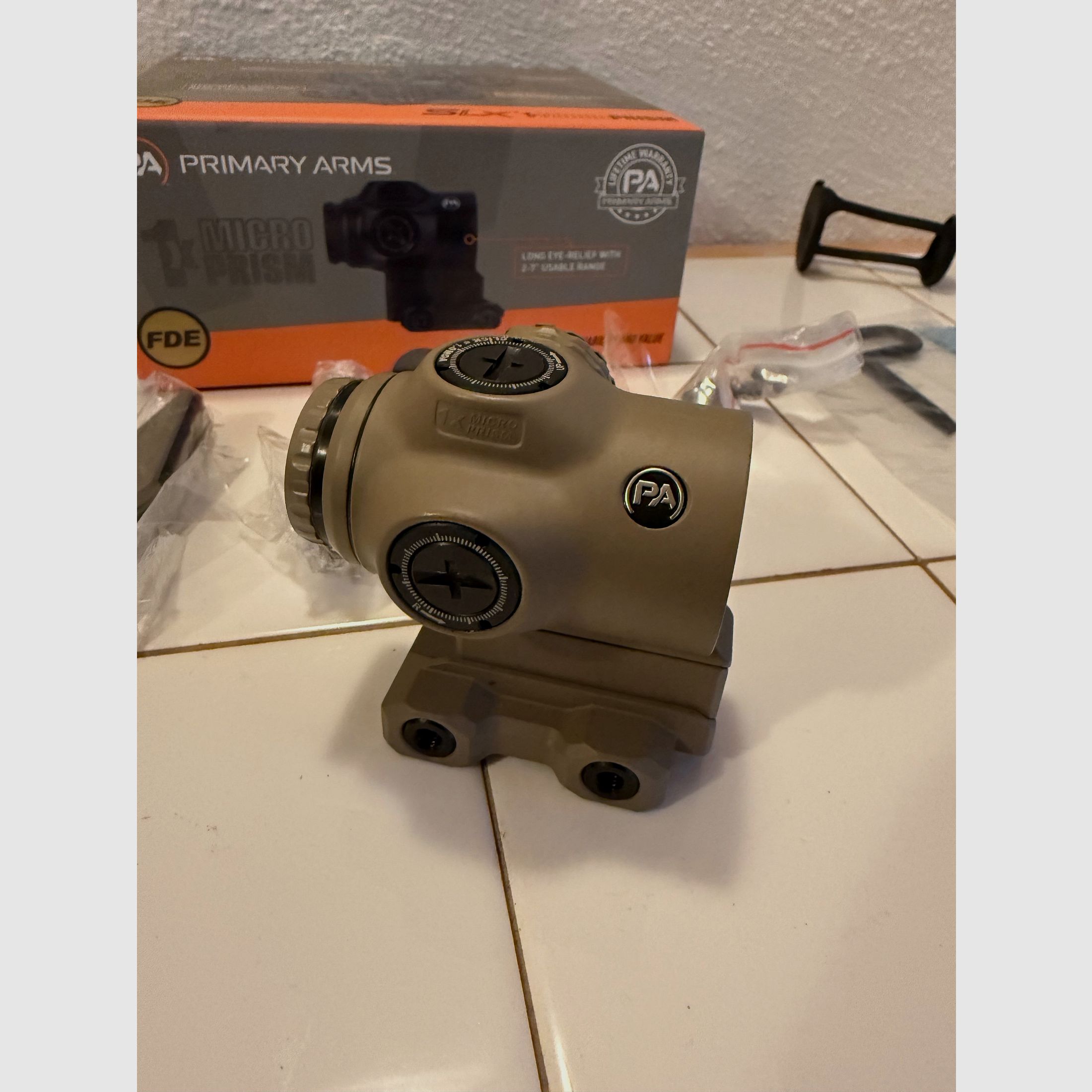 Primary Arms Slx 1x Micro Prism FDE Acss Cyclops red - Excellent condition