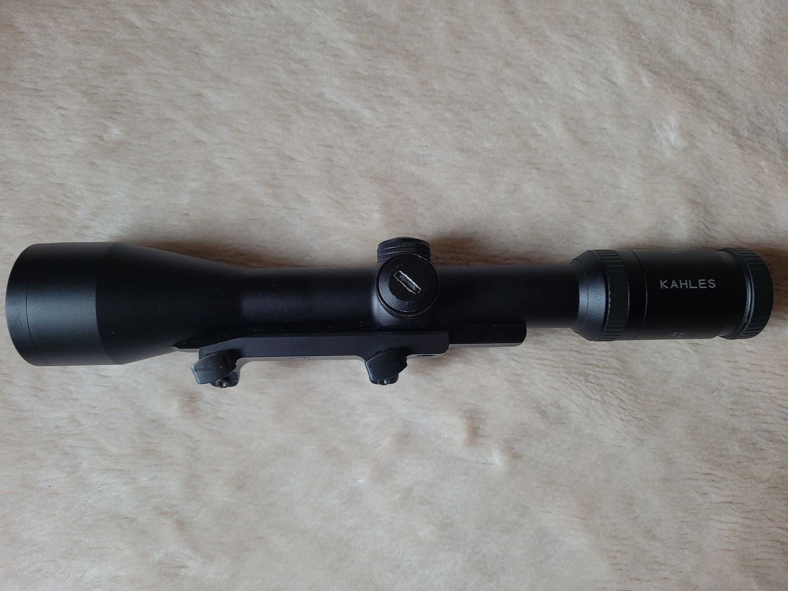 Kahles Helia CSX 2,5-10x50, Absehen 4 mit Leuchtpunkt und Blaser Sattelmontoge