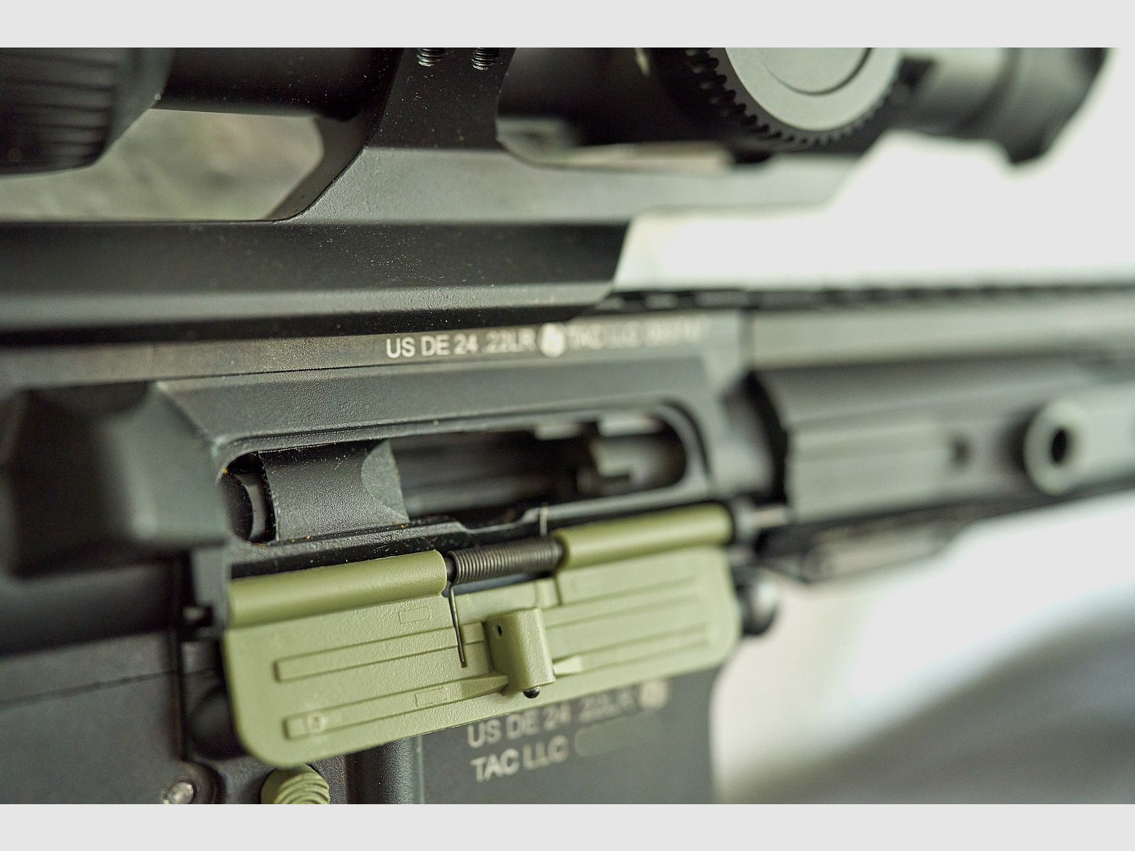 Tippmann Arms M4-22 LTE OD-Green .22 lr – ottime condizioni, circa 25 colpi, accessori Vortex/Hera/Magpul