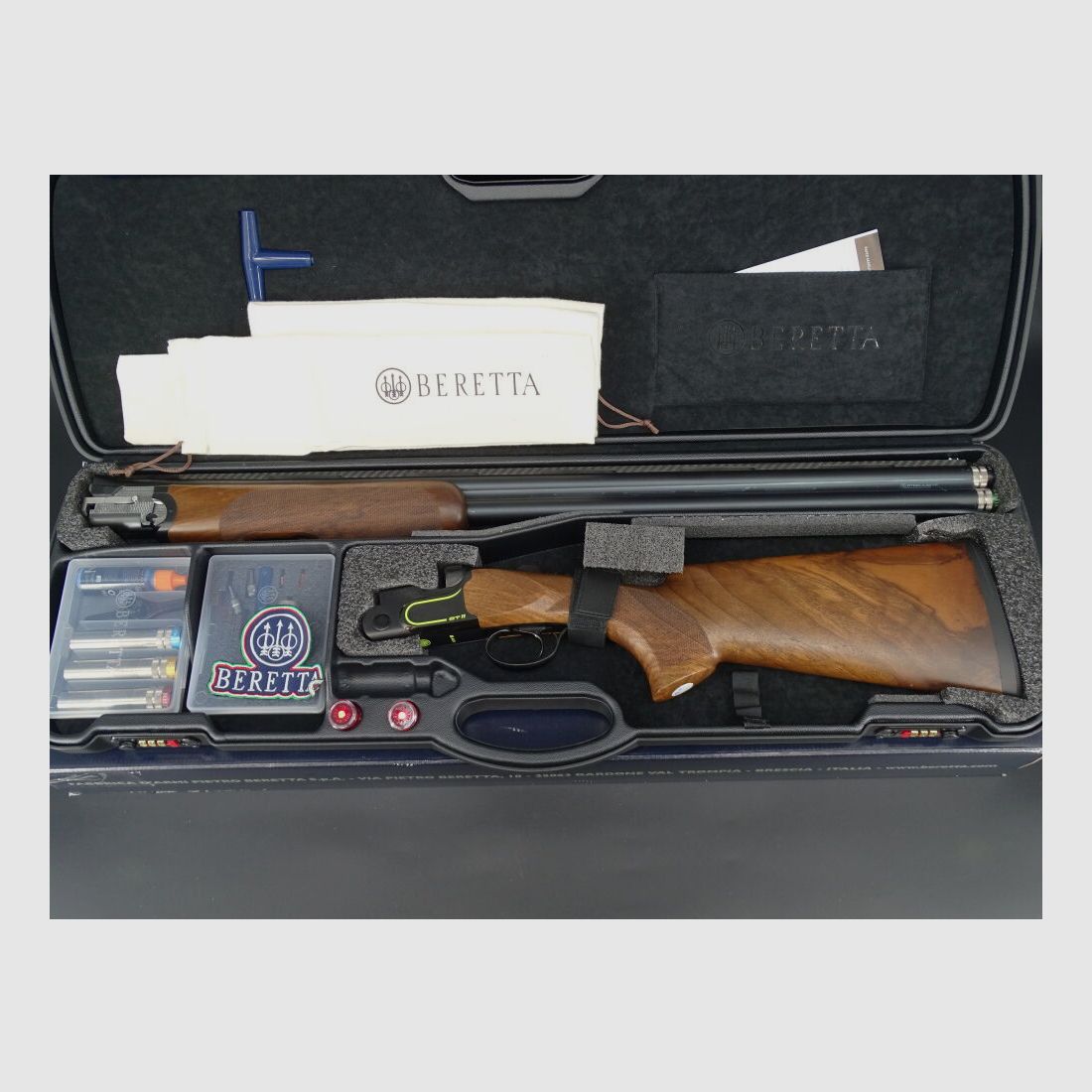 Beretta DT11 Black caliber 12/76 barrel length 76cm new weapon DT 11 Black list price 12630 euros