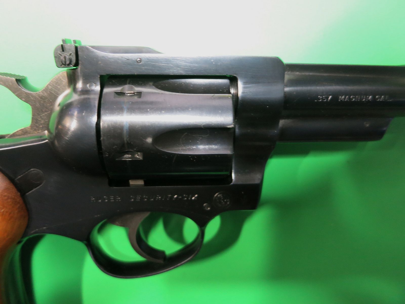 Sturm Ruger Security-Six "Longback", .357 Magnum, 4" loop   #82