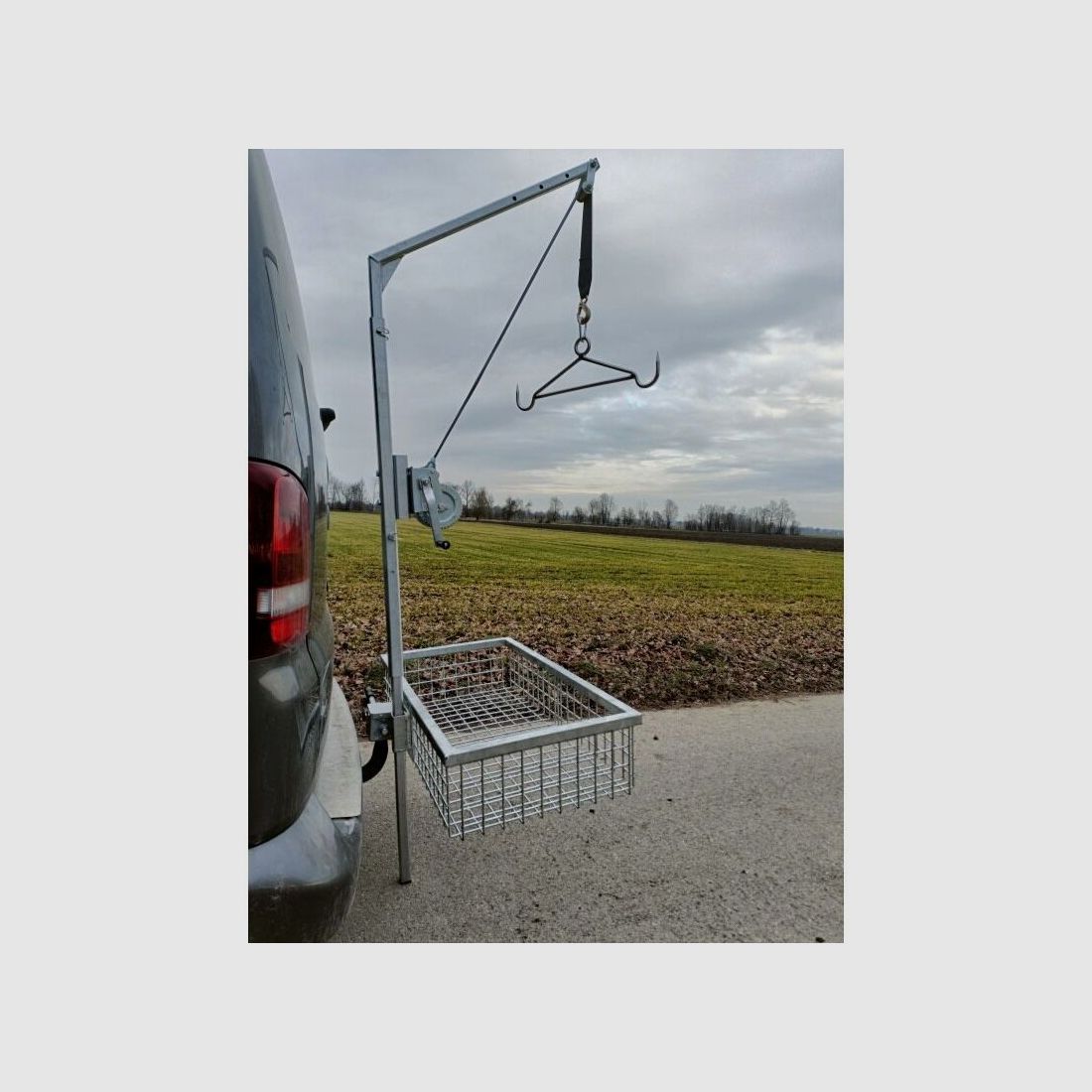 Gehetec Mobile Aufbrechhilfe mit Seilwinde und Wildgalgen für Heckträgermontage