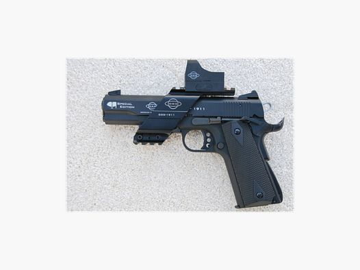 GSG Special Edition .22lr + 3 chargeurs supplémentaires