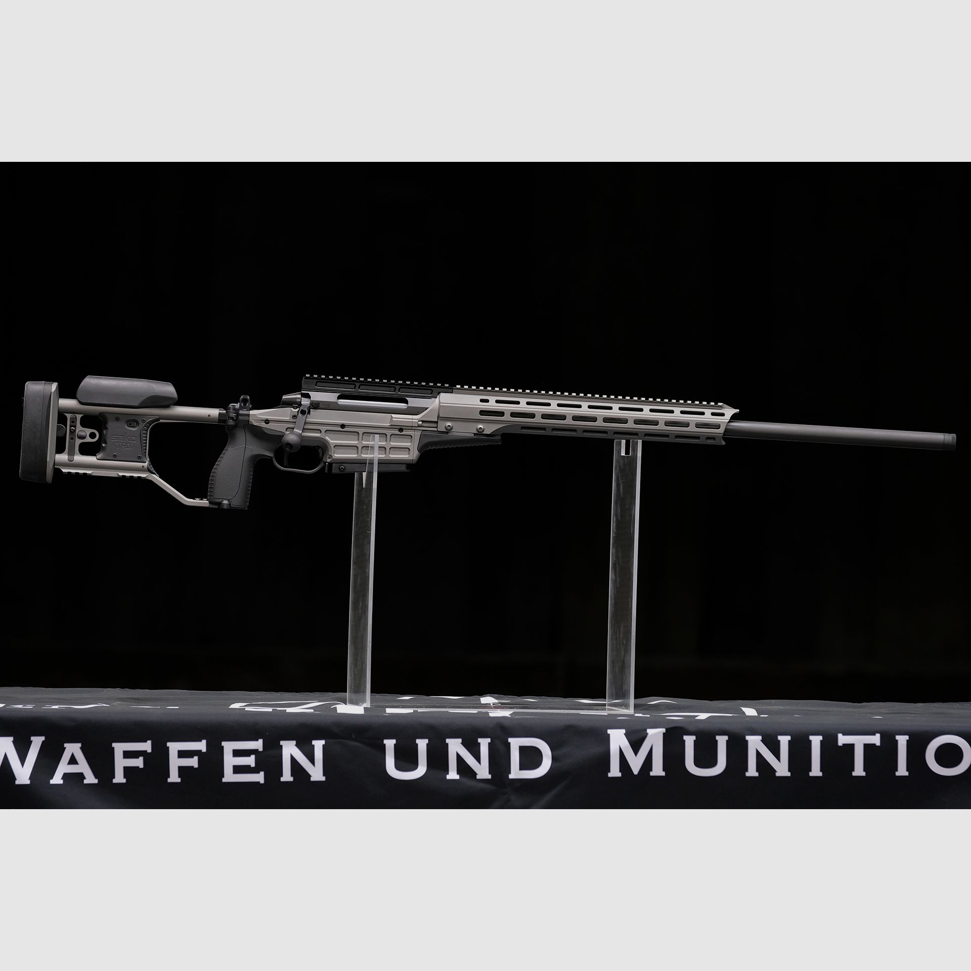 SAKO TRG-42 A1, afbeelding 1 van 9