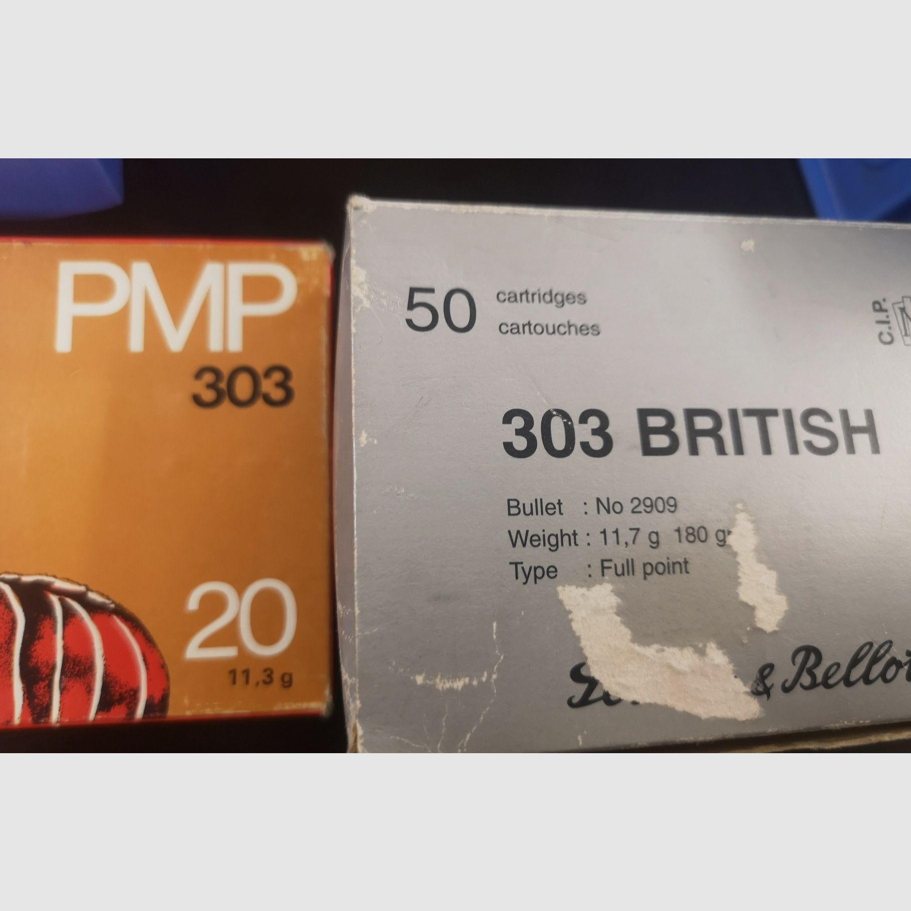 303 British 250 Stk. VMJ und 50 Hülsen mit Zünder