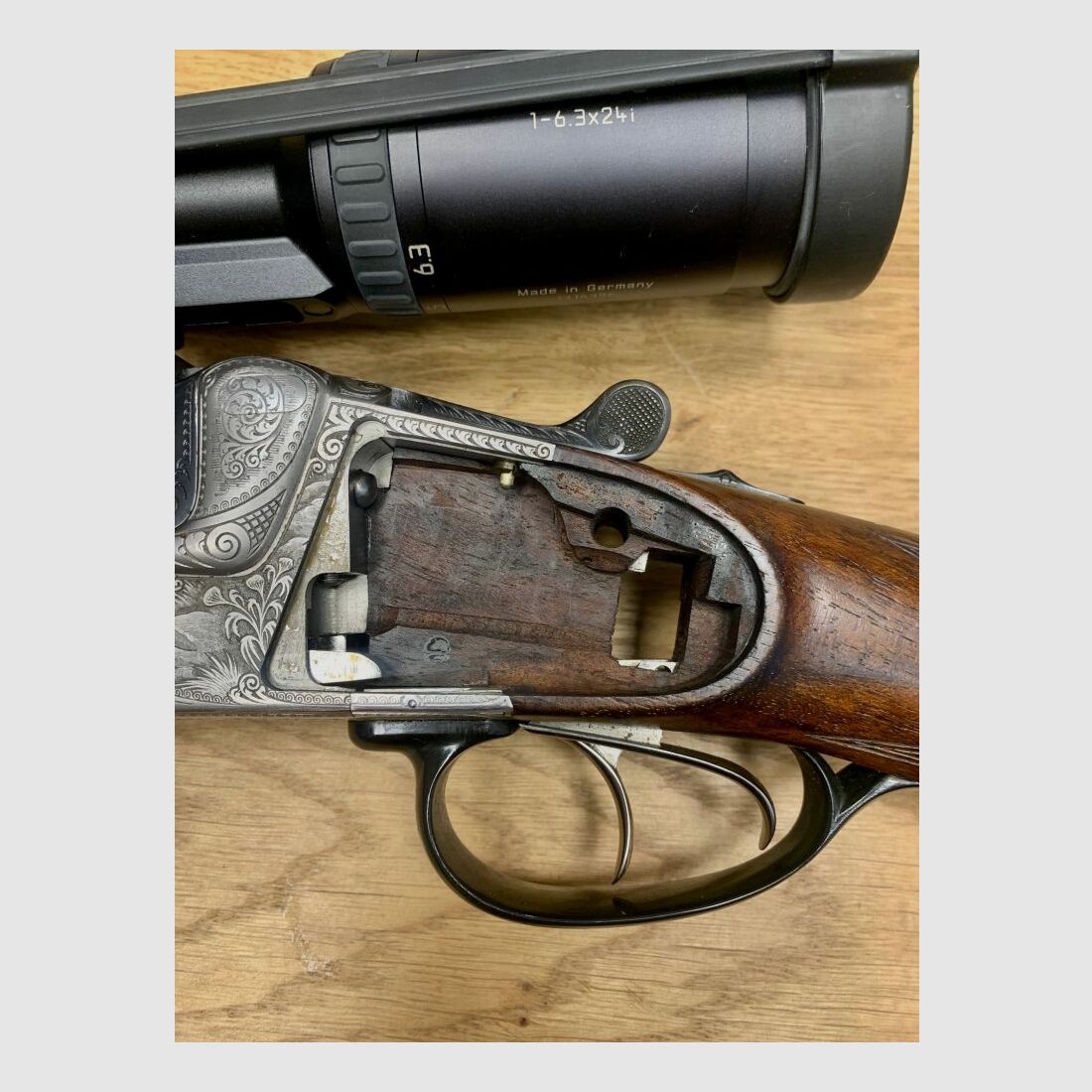 Krieghoff mit Leica Magnus Seitenschloss Doppelbüchse Primus (?)