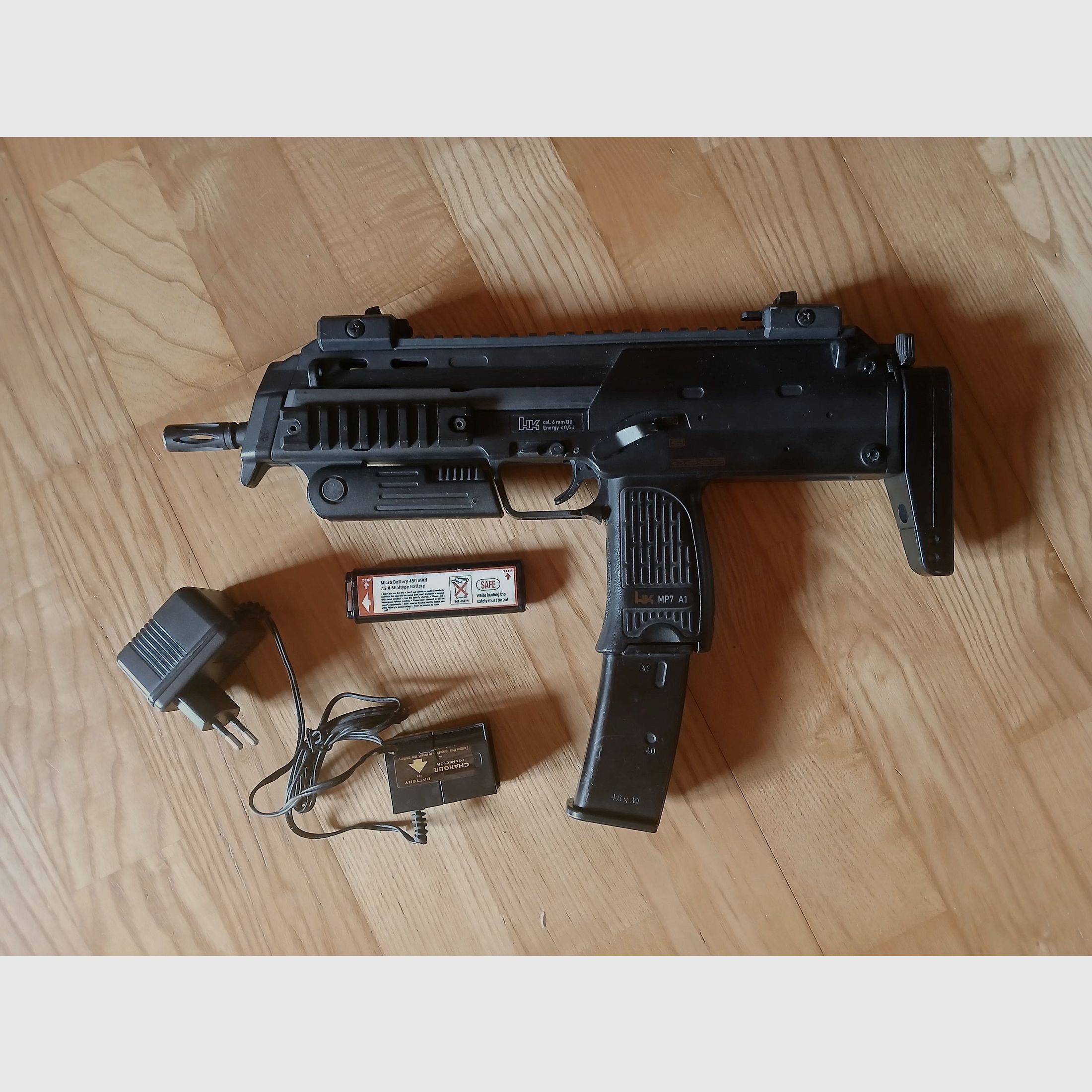 MP7 A1 + kabura na nogę