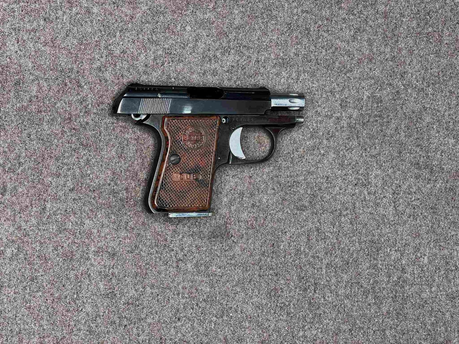 Astra-Uncetay CIA 6,35 mm Browning