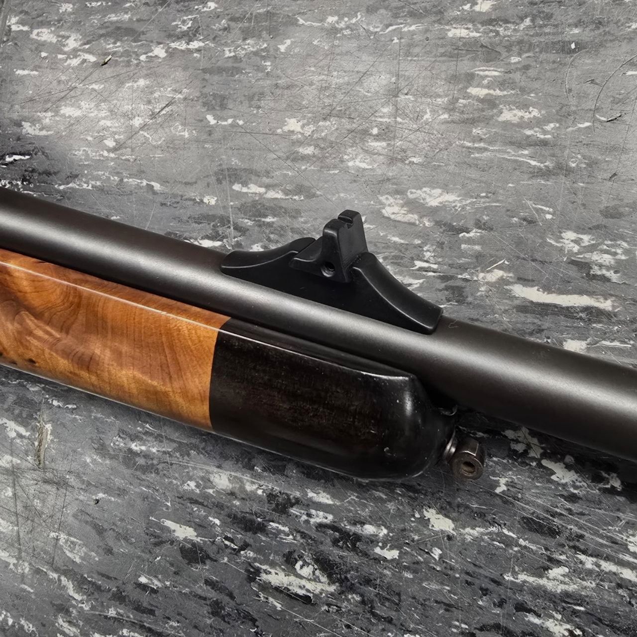 Blaser R93 Luxus in 8x68S mit Tuja Sonderschaft