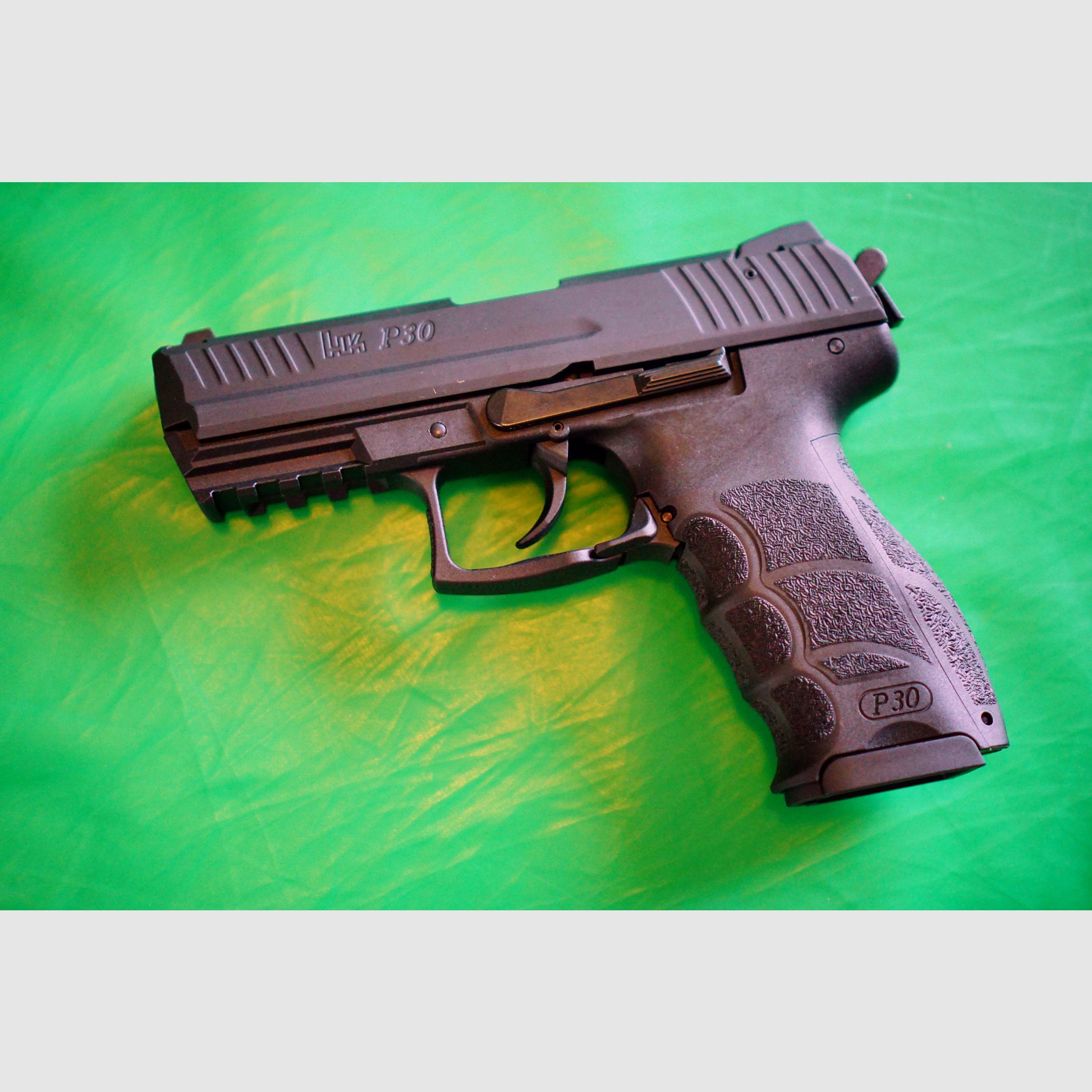 Heckler & Koch P30 Schreckschuss-Pistole 9 mm P.A.K. brüniert (PTB 912)