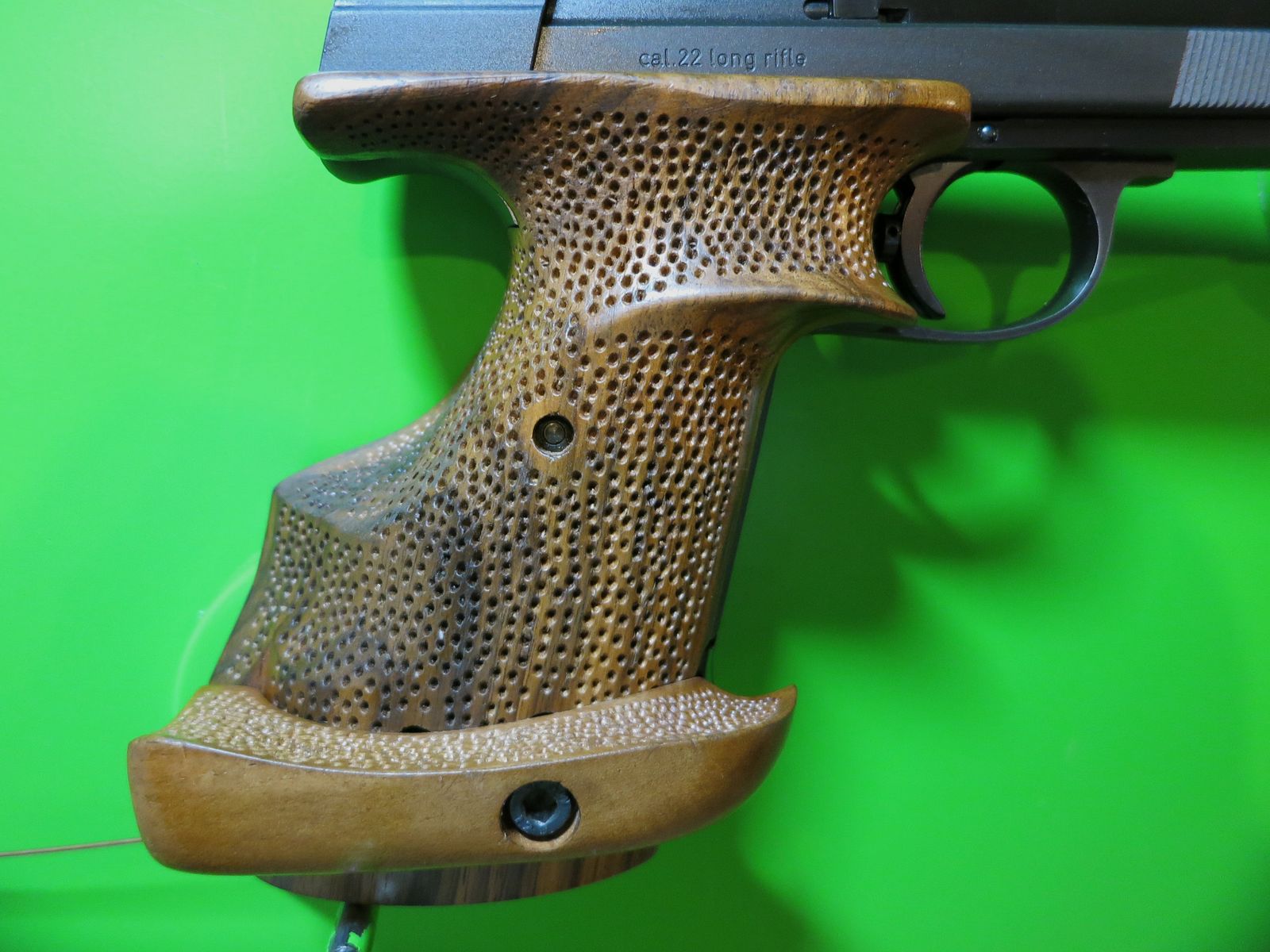 Hämmerli International 208, beste schweizer Ziel- Sportpistole, .22lr +Laufgewicht +Sportgriff       #72-