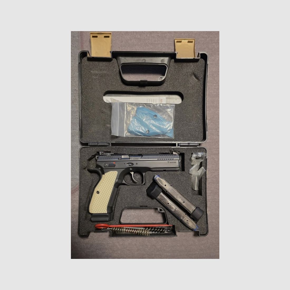 CZ Shadow 2 9mm, afbeelding 2 van 3