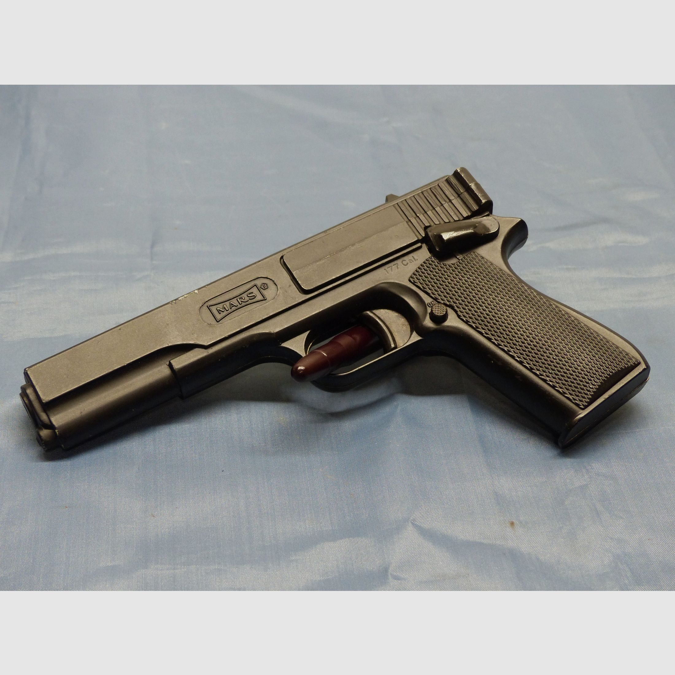 Pistola de aire Marksman 1010 Repeater Cal. 4,5/.177 fabricada en Torrance California USA, imagen 1 de 10