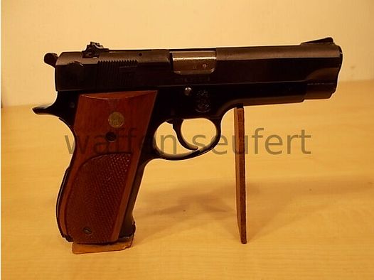 Pistolet Smith & Wesson M39-2