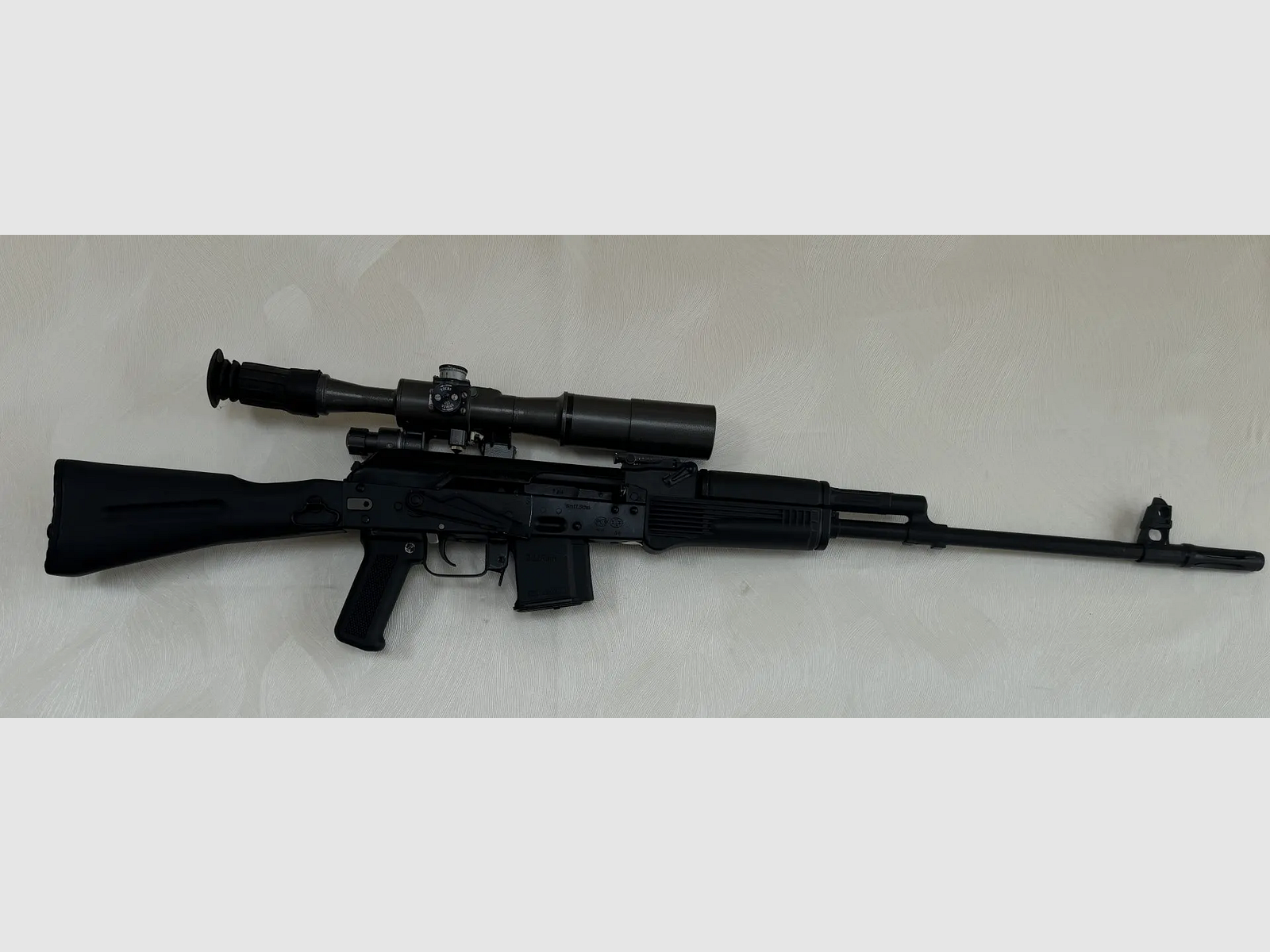 Izhmash A-M3 im Kaliber .223 Rem. – Zivile Sportversion der AK-47 mit Scharfschützen-Zielfernrohr, Bild 2 von 6