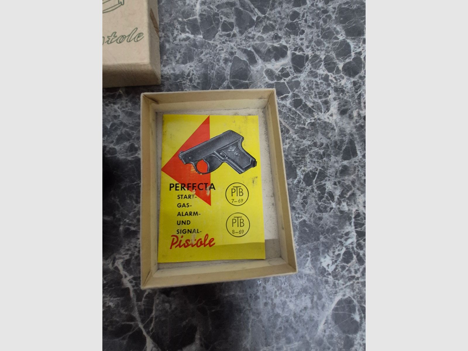 Pistolet d'alarme / gaz / signal Perfecta, 6 mm